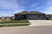 4808 SW 2nd St, Blue Springs, MO 64014 - listing photo 2